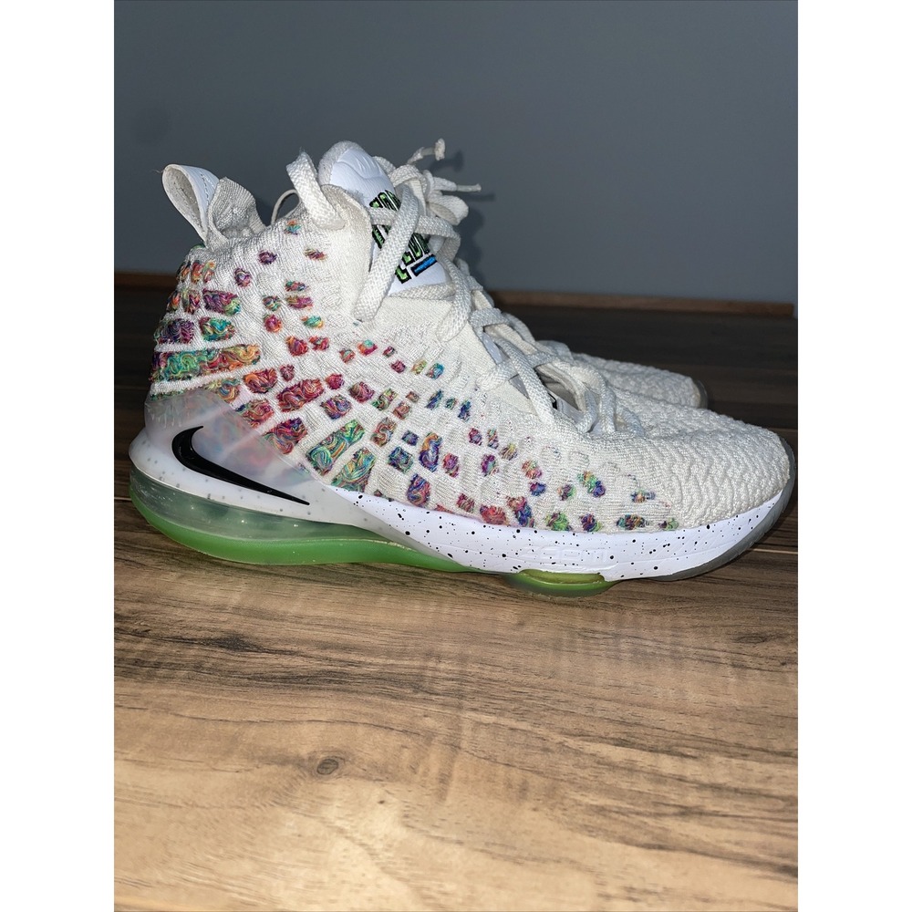 Nike LeBron 17 Air Command Force White Black Multi-Color Size 7Y ‎ BQ5594 100